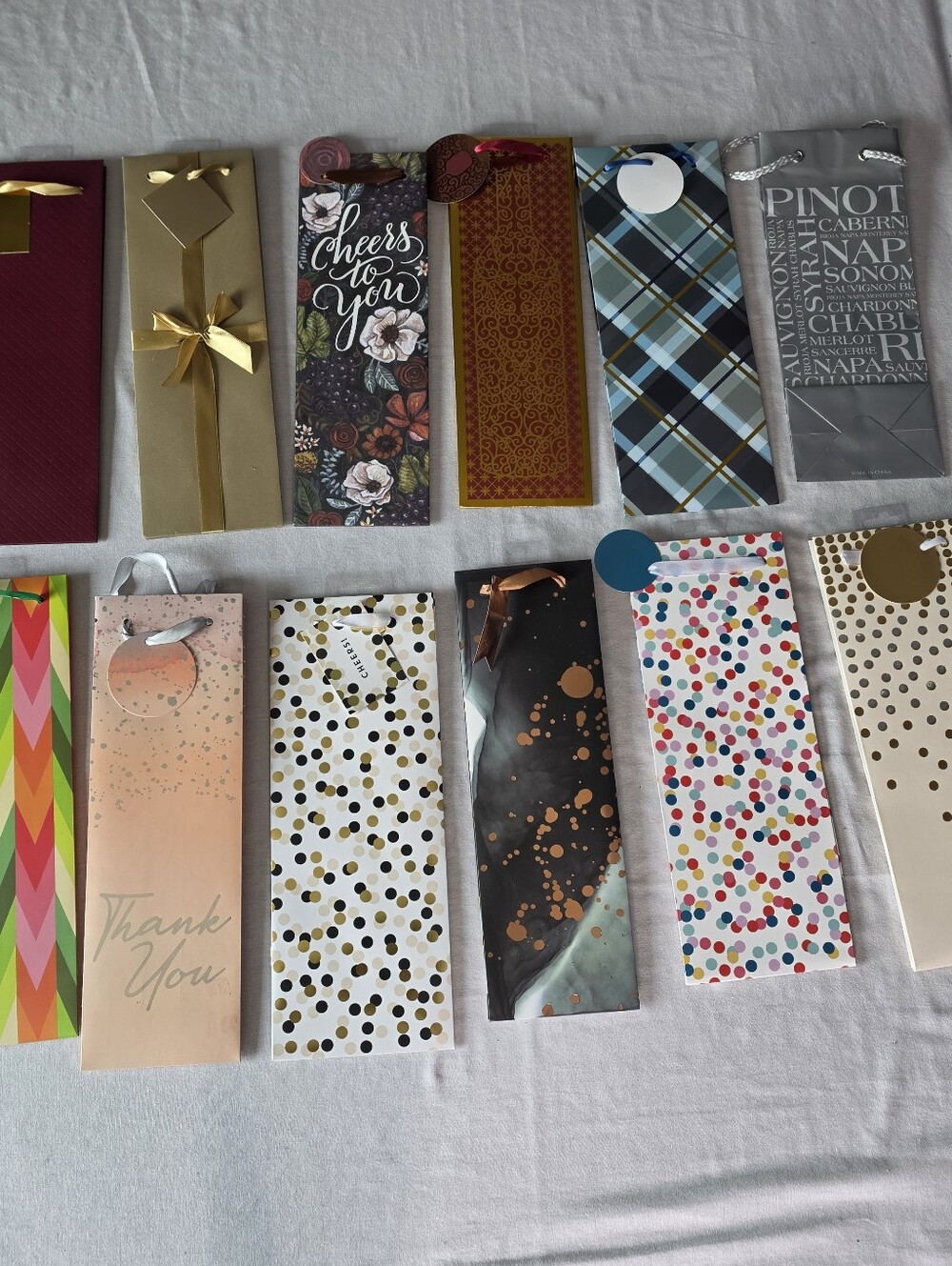 Wine Bottle Gift Bag Lot of 12 NWT Assorted Designs Includes Gift Tags